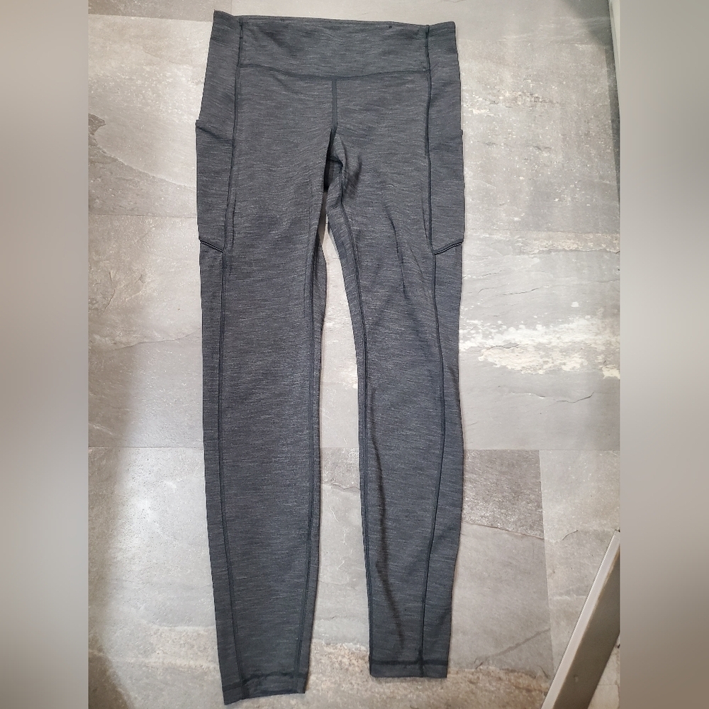 Lululemon Speed Up Tight *Full-On Luxtreme Brushed 26". Heathered Black. Size 8. - Picture 2 of 11
